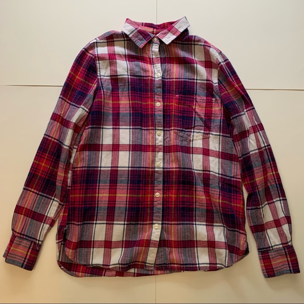 Old Navy Plaid Button Up Collar Long Sleeve Shirt